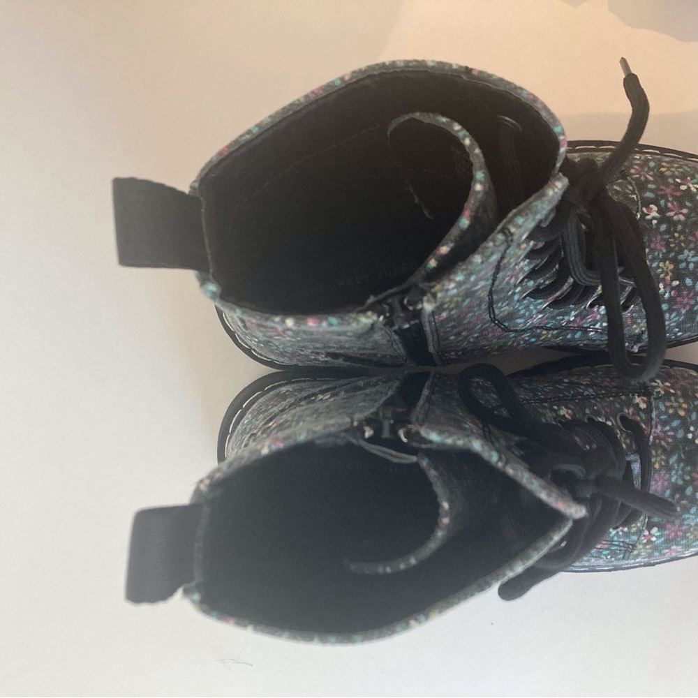 Sincerely Jules Floral Ankle Boots Chunky Combat Style Zip and Lace Up  Size 8 - Picture 13 of 13